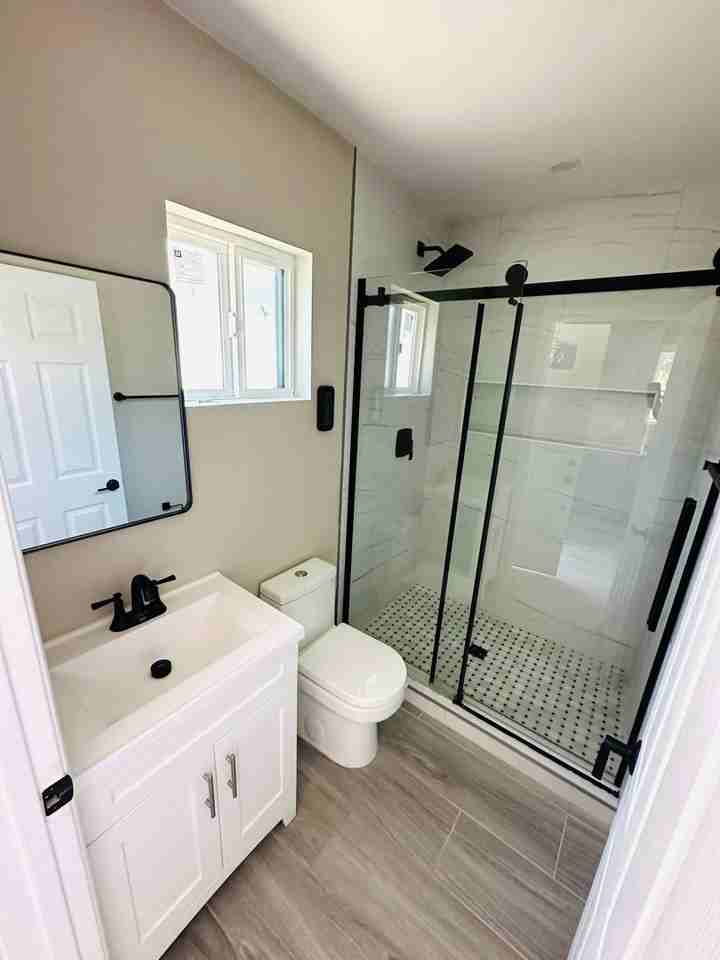 20239 Hartland St - Photo 4 of 11
