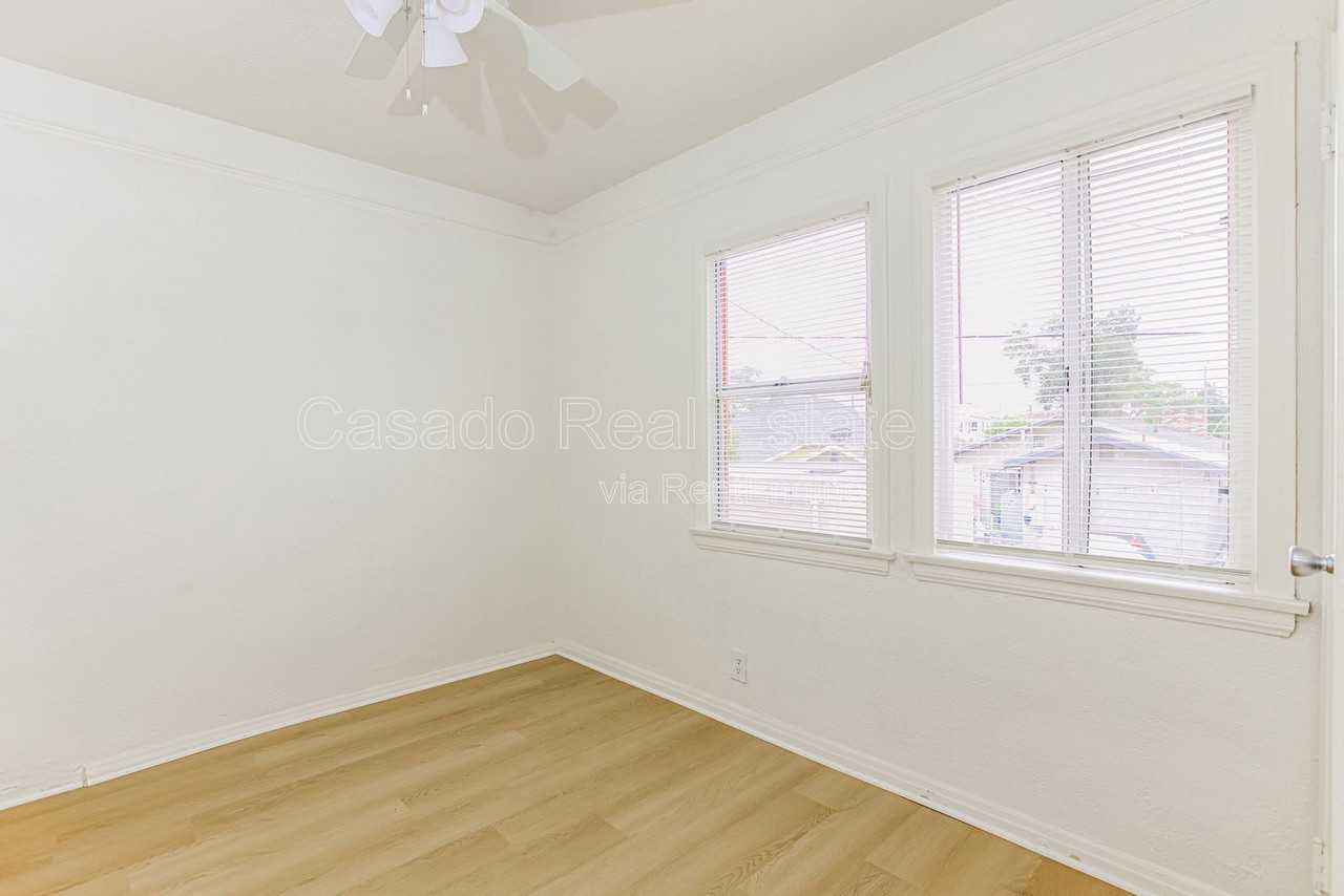 2300 E Spaulding St #2304A - Photo 4 of 11