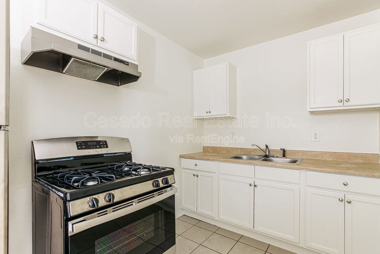 2300 E Spaulding St #2304A - Photo 7 of 11