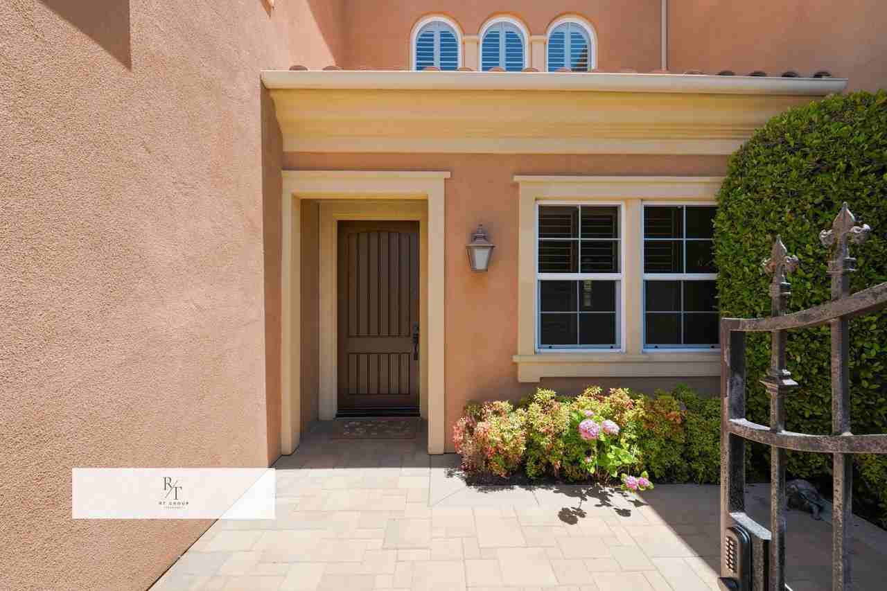 540 N Bardsdale Pl - Photo 2 of 50