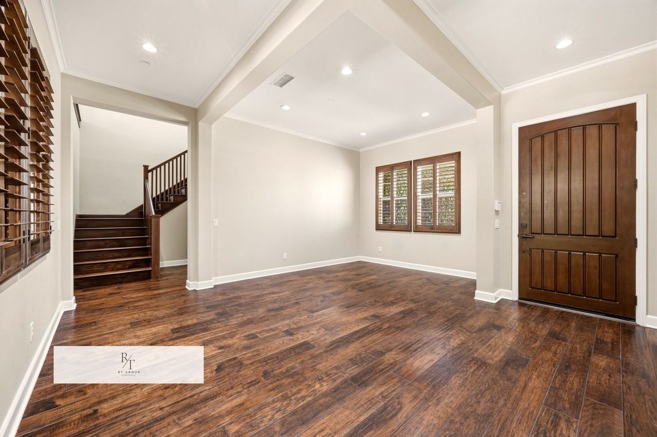 540 N Bardsdale Pl - Photo 3 of 50