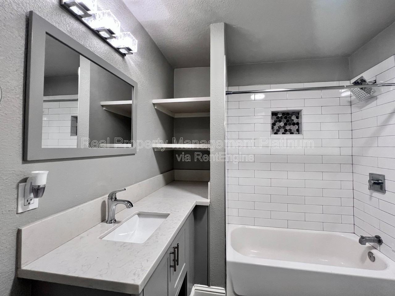 645 W Andrews Ave - Photo 5 of 17