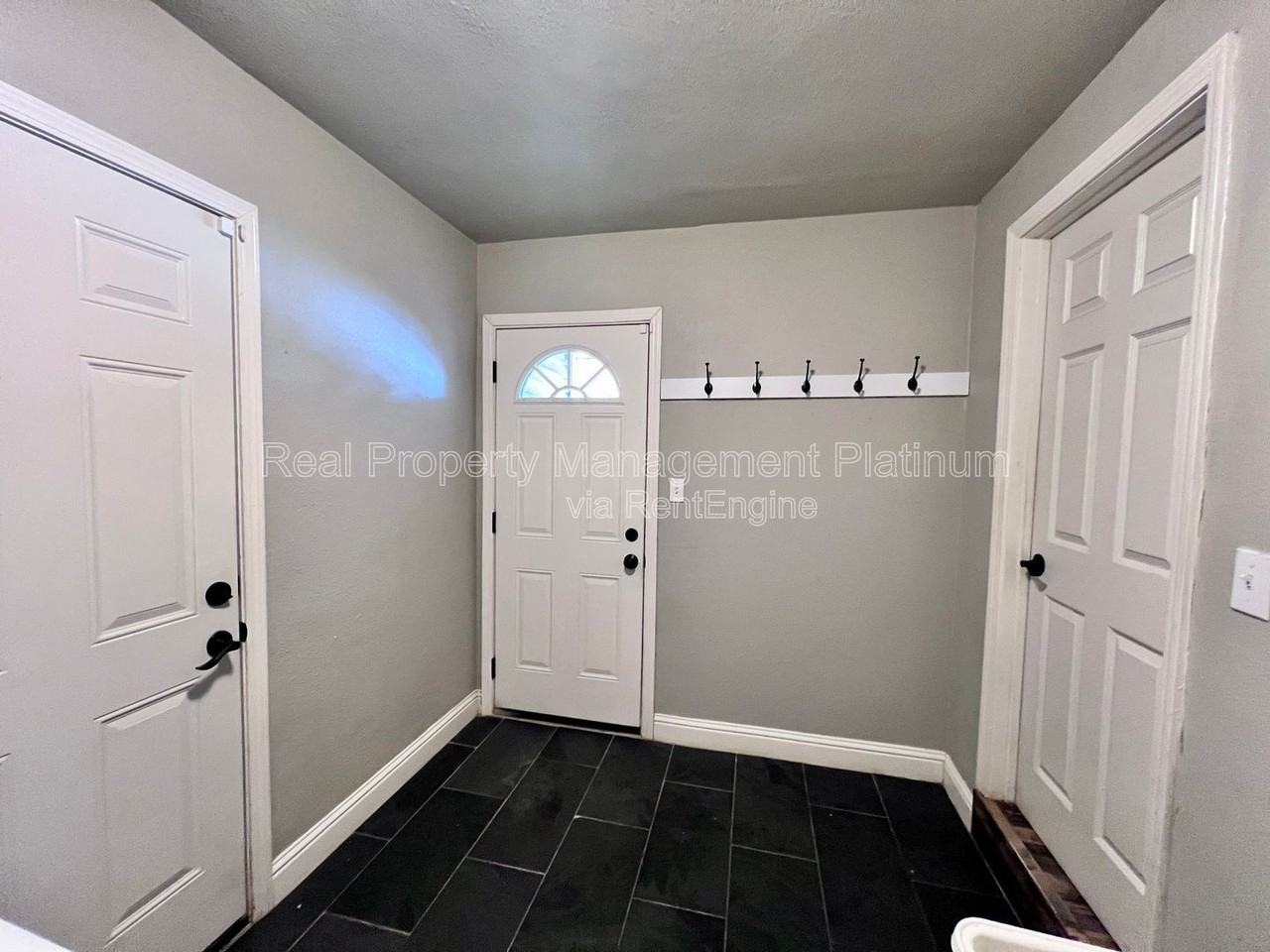 645 W Andrews Ave - Photo 6 of 17