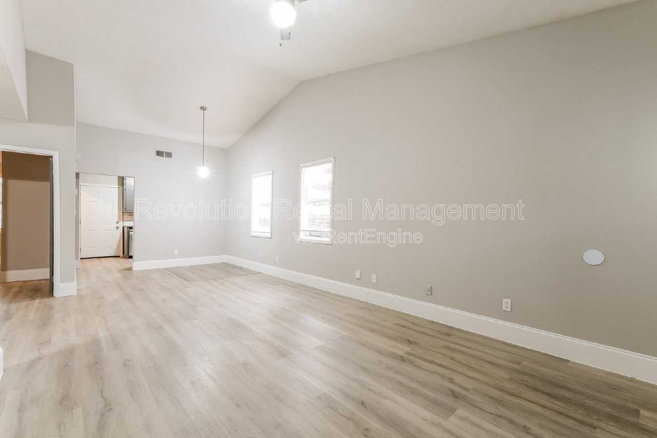 1158 Pinedale Cir Nw - Photo 5 of 16