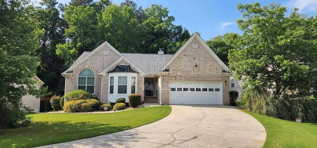 4284 Cedar Lake Cv
