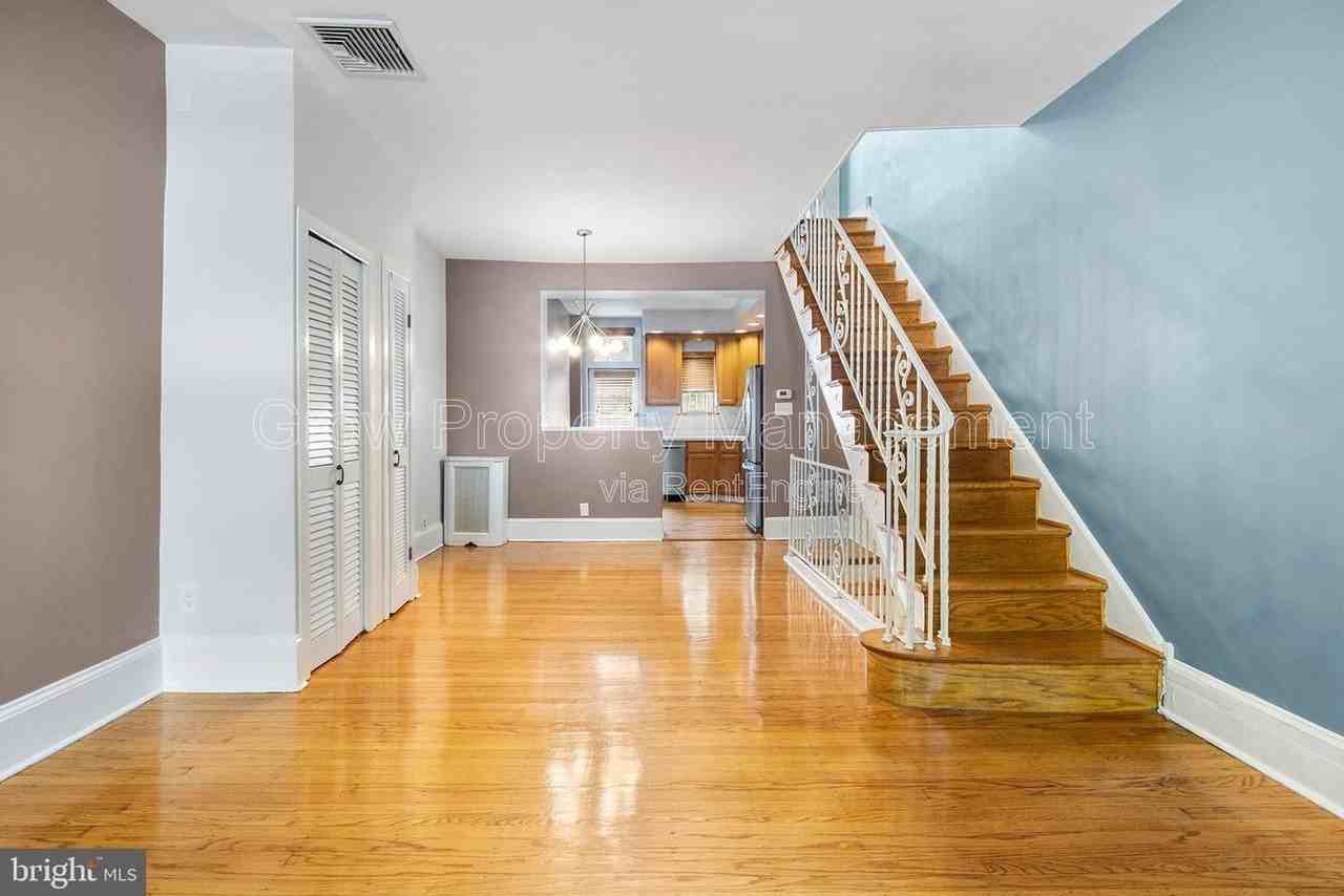 755 S 10th St - Photo 5 of 22