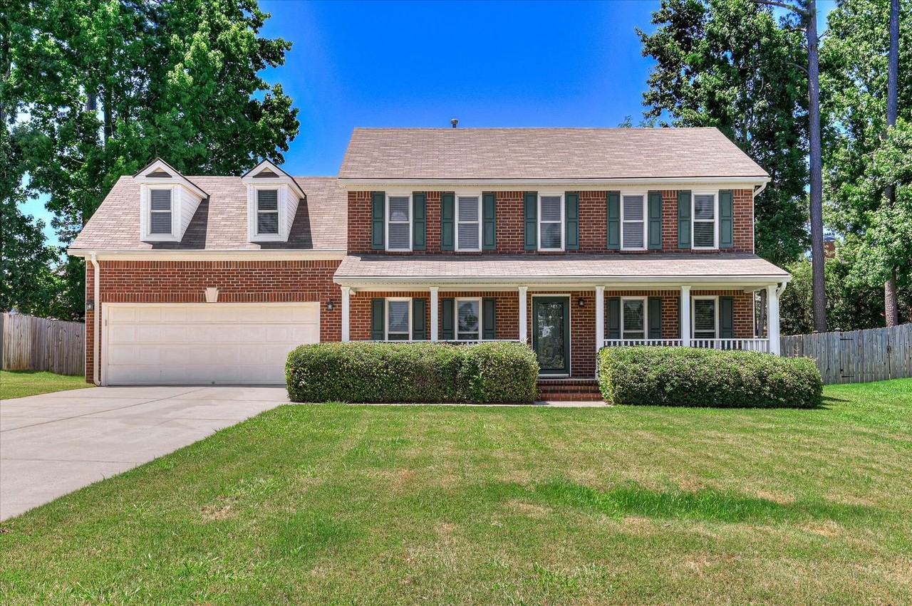 1318 Maple Leaf Ct - Photo 2 of 50