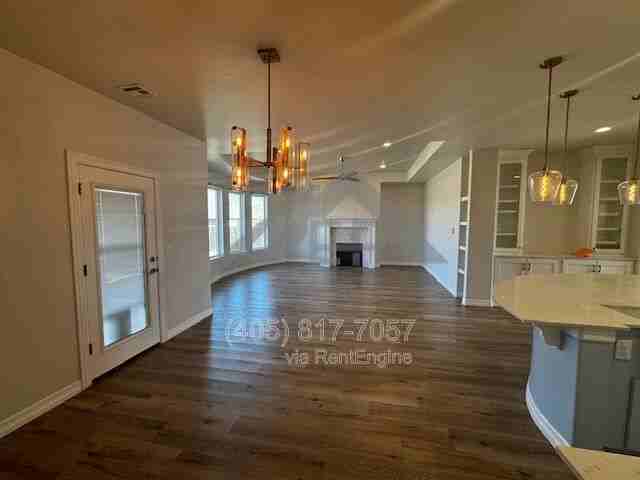 10421 Salt Fork Dr - Photo 4 of 11
