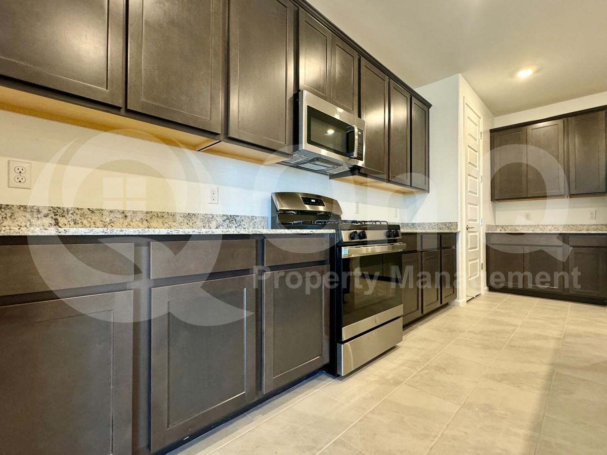 7448 S Camino Cardal - Photo 3 of 32
