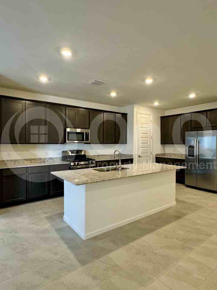 7448 S Camino Cardal - Photo 5 of 32