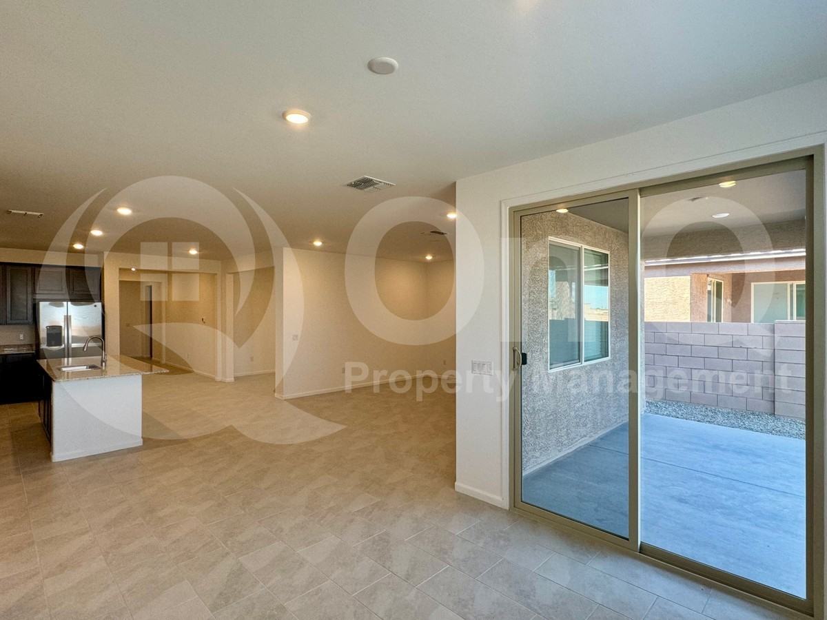 7448 S Camino Cardal - Photo 6 of 32