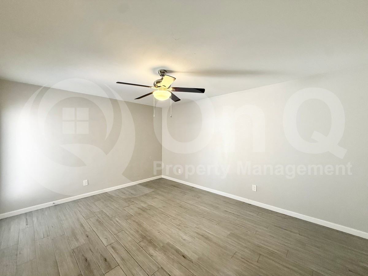 3211 S College Ave - Photo 6 of 17