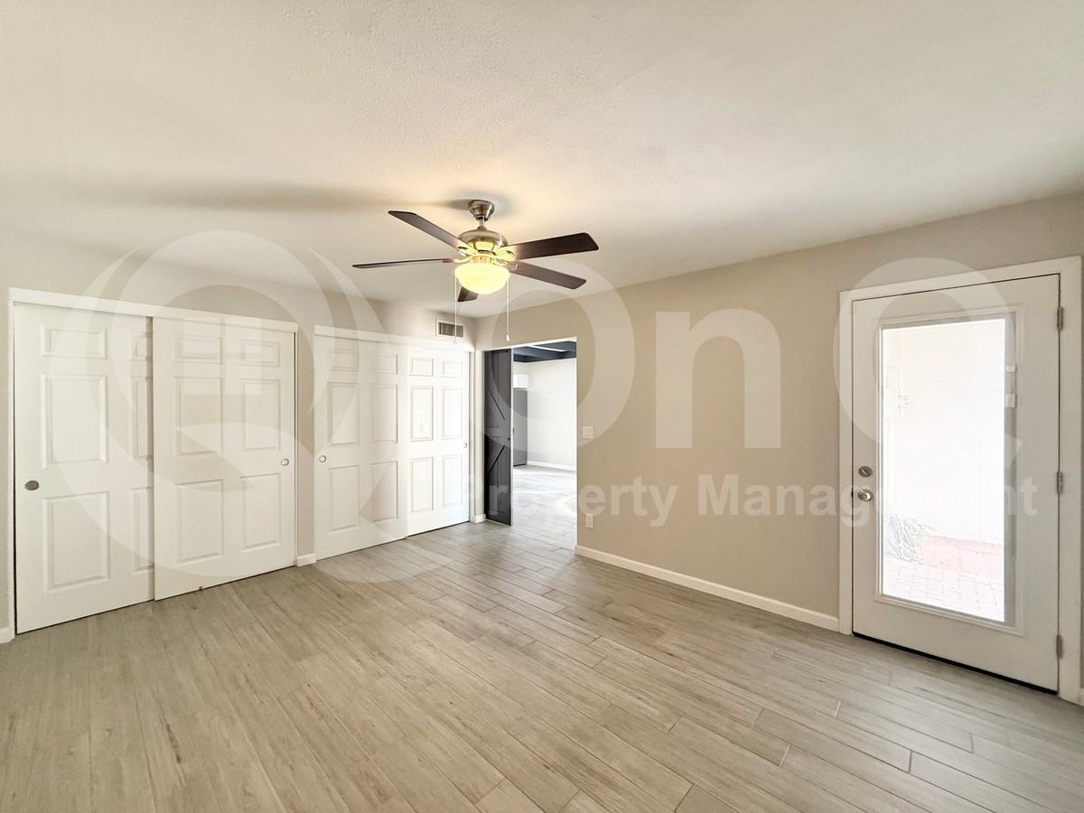3211 S College Ave - Photo 7 of 17