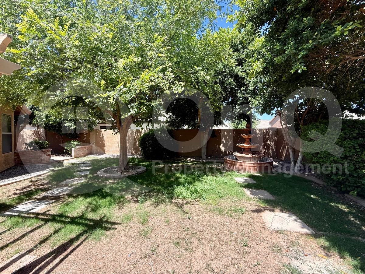 1530 E Toledo St - Photo 3 of 28