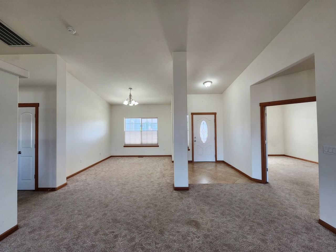 3511 Hovley Ln - Photo 3 of 25