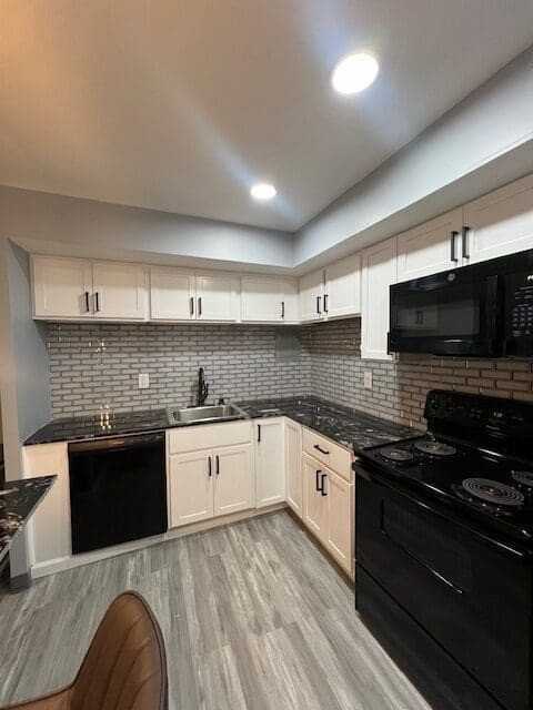 401 Smith St Apt C11 - Photo 3 of 12