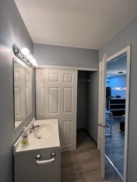 401 Smith St Apt C11 - Photo 6 of 12