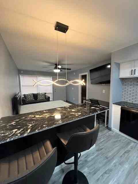 401 Smith St Apt C11 - Photo 4 of 12