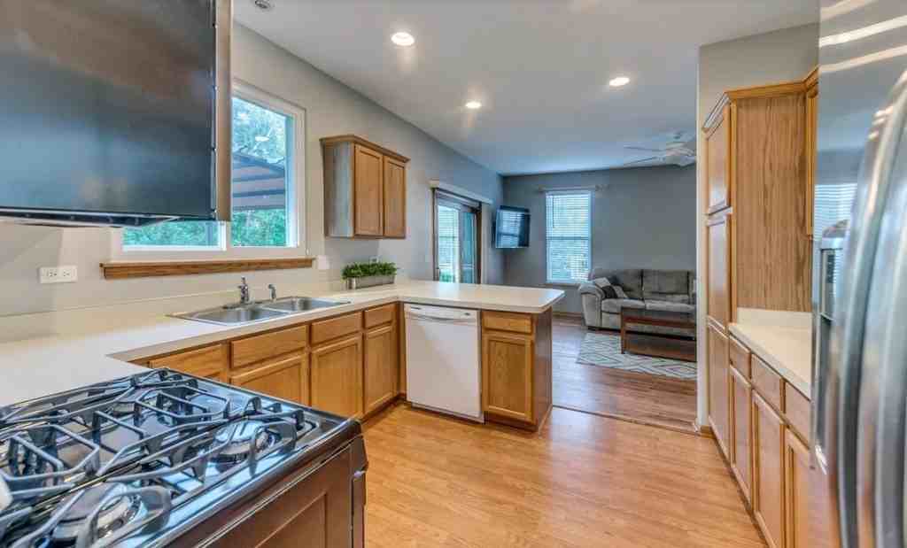 2167 Hammel Ln - Photo 5 of 22