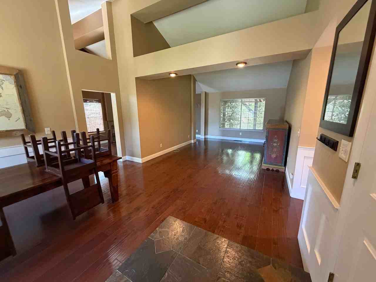 2461 Bay Hill Cir - Photo 3 of 26