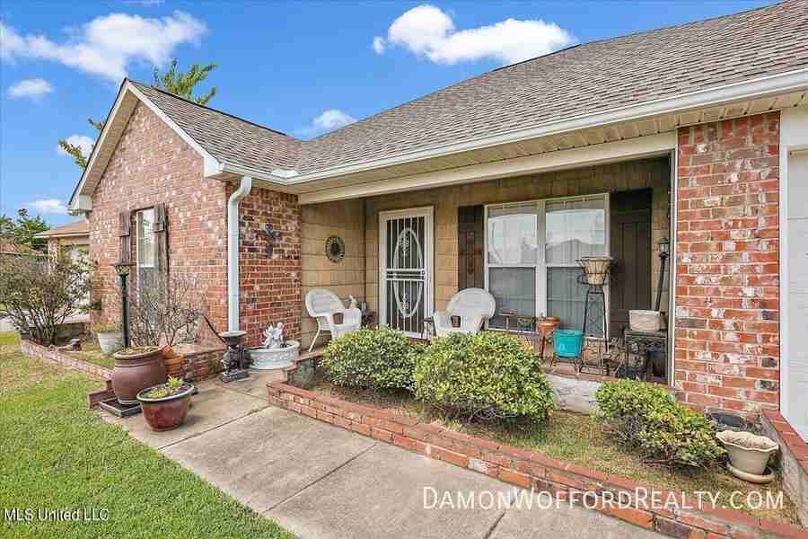 172 Cedar Spring Cir - Photo 4 of 22