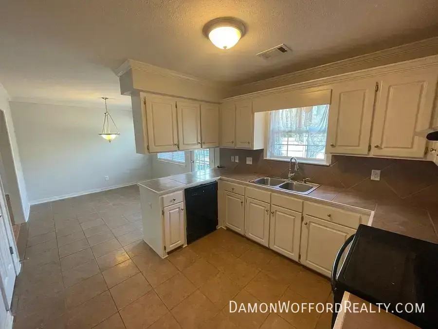 172 Cedar Spring Cir - Photo 7 of 22