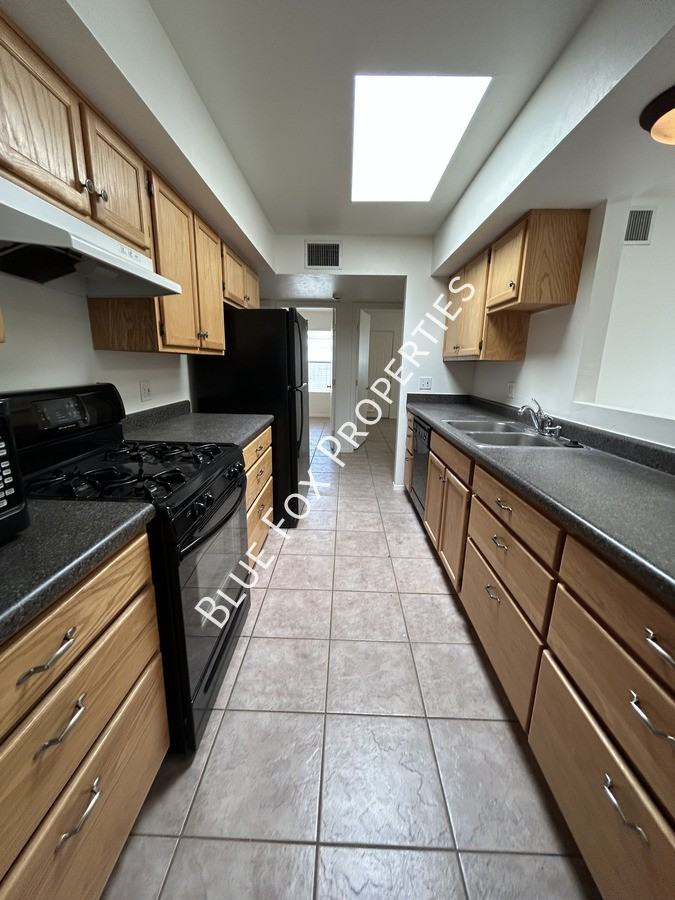 2201 N Sparkman Blvd #2 - Photo 2 of 19