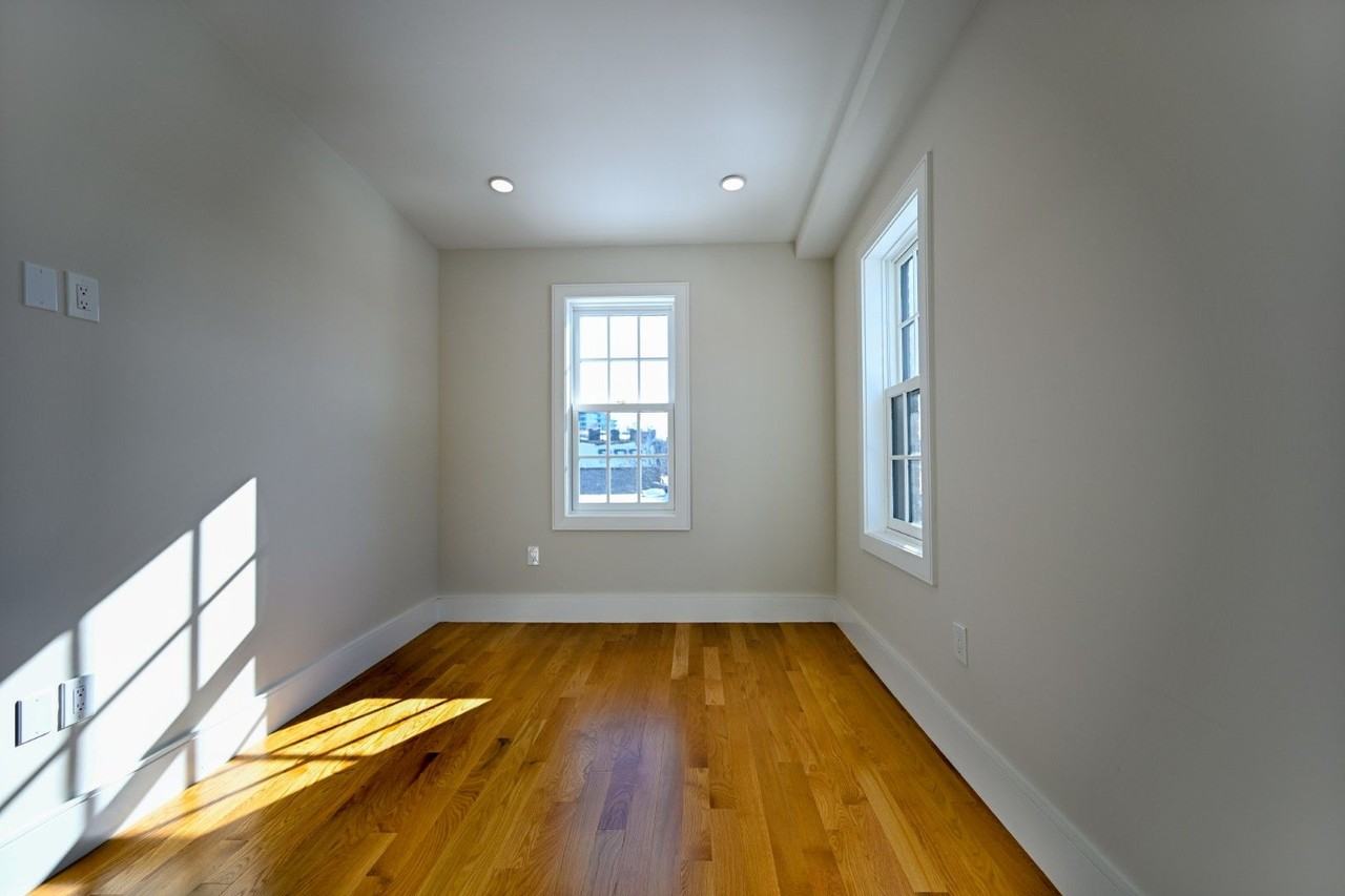 18D Winchester St - Photo 5 of 21