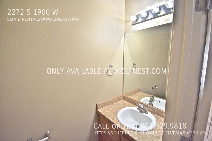 2272 S 1900 W - Photo 2 of 34
