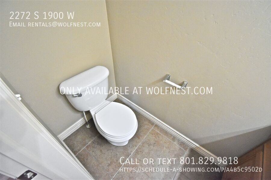2272 S 1900 W - Photo 3 of 34