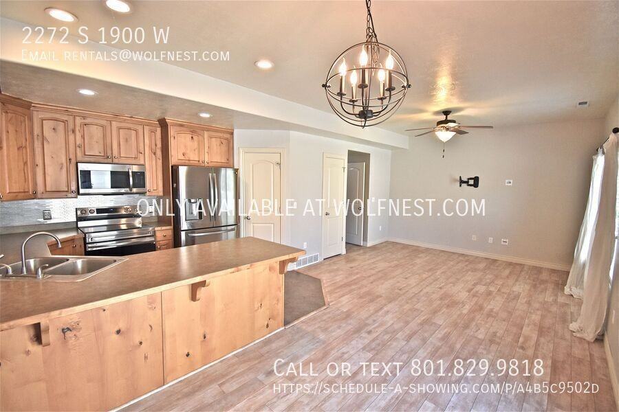 2272 S 1900 W - Photo 6 of 34