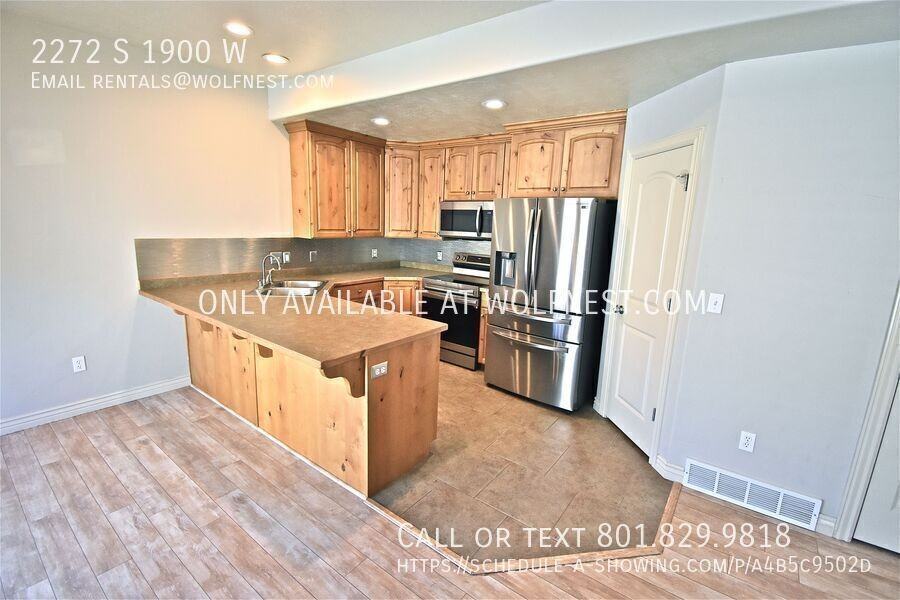 2272 S 1900 W - Photo 7 of 34
