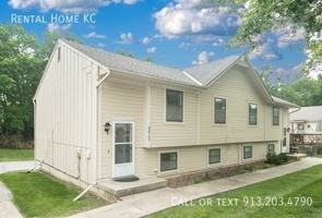 featured image of 4813 Woodward St