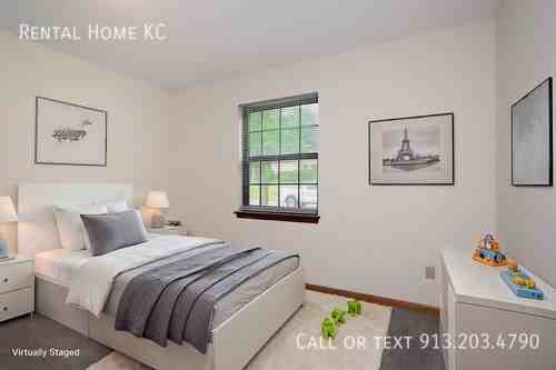 4813 Woodward St - Photo 6 of 27
