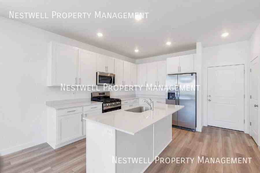 4918 W Gallatin Way - Photo 3 of 19