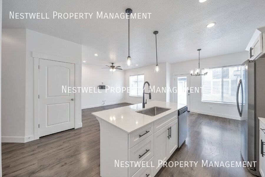1628 N 3790 W - Photo 6 of 20