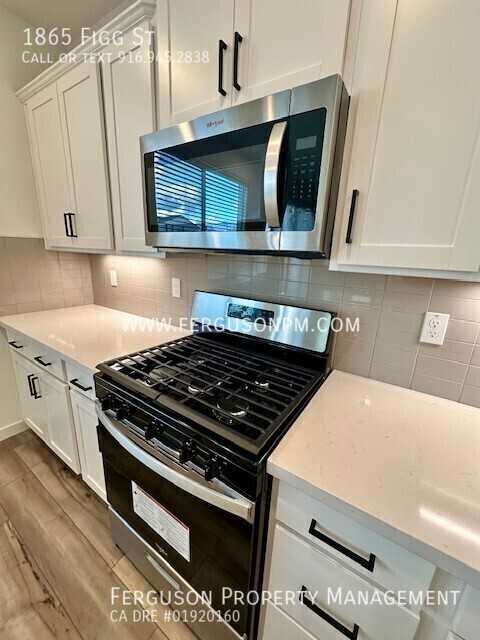 1865 Figg St - Photo 5 of 19