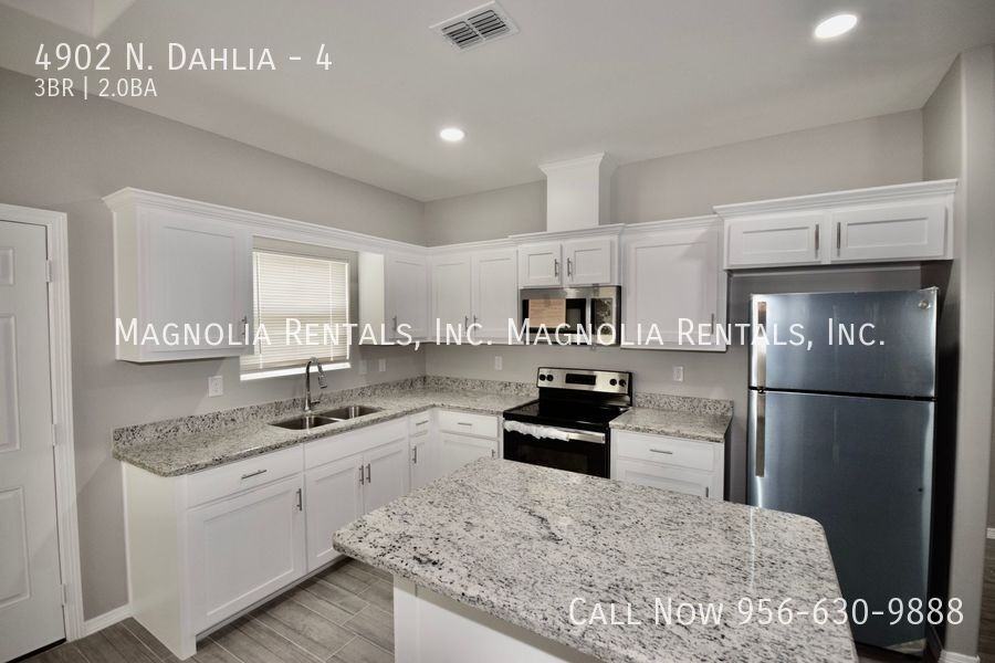 4902 N Dahlia St #4 - Photo 3 of 10