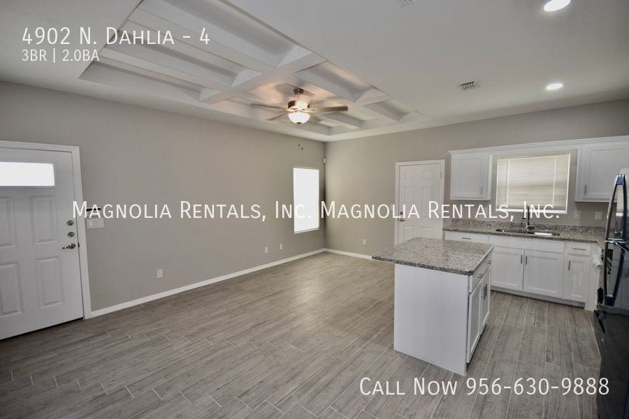 4902 N Dahlia St #4 - Photo 4 of 10
