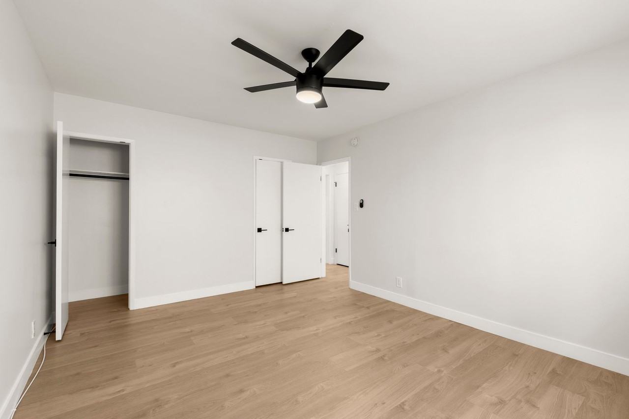 (EL/EU/YO:B) 325 S. Rexford Drive - Photo 5 of 23