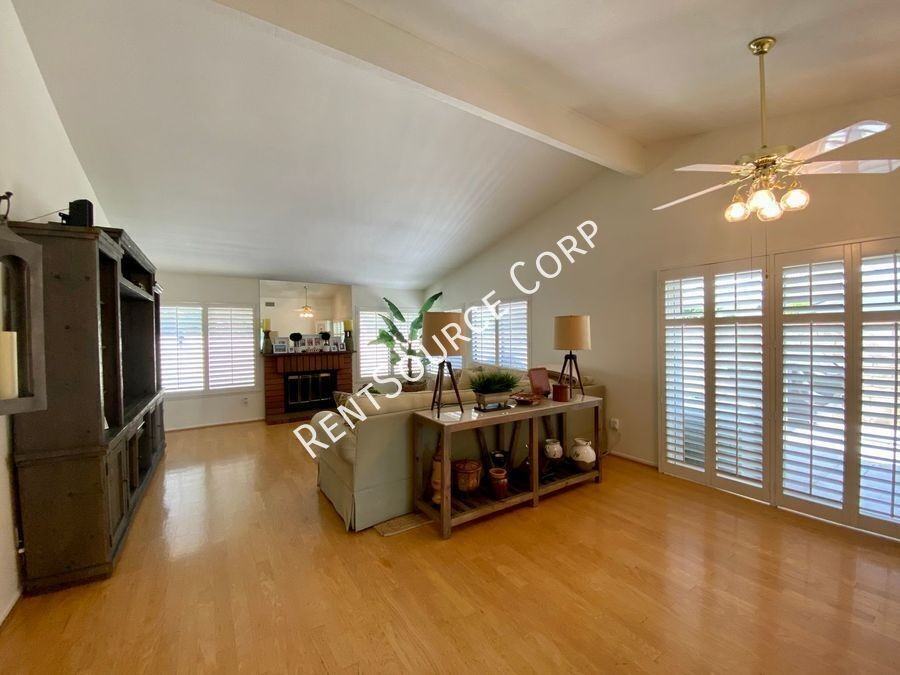 26102 Alejandro Dr - Photo 2 of 18