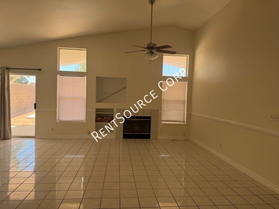37051 Boxleaf Rd - Photo 2 of 21