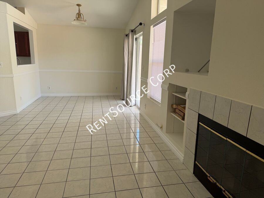 37051 Boxleaf Rd - Photo 3 of 21
