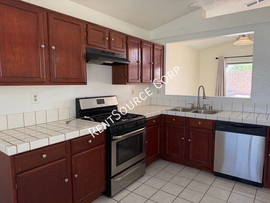37051 Boxleaf Rd - Photo 6 of 21