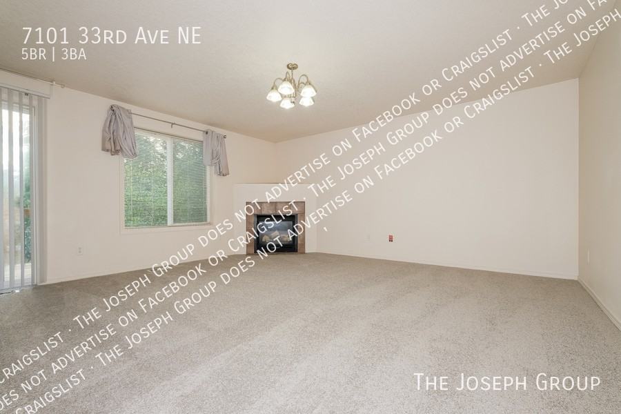 7101 33rd Ave Ne - Photo 5 of 50