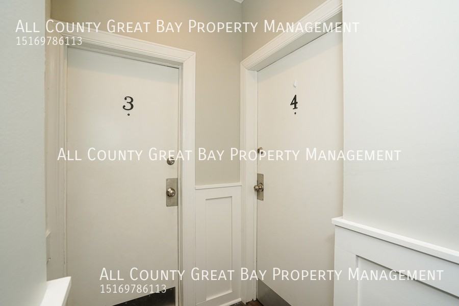 8 Railroad Ave #4 - Photo 4 of 16