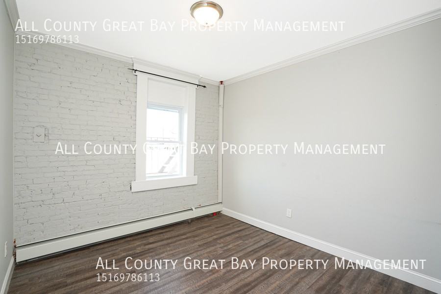 8 Railroad Ave #4 - Photo 5 of 16