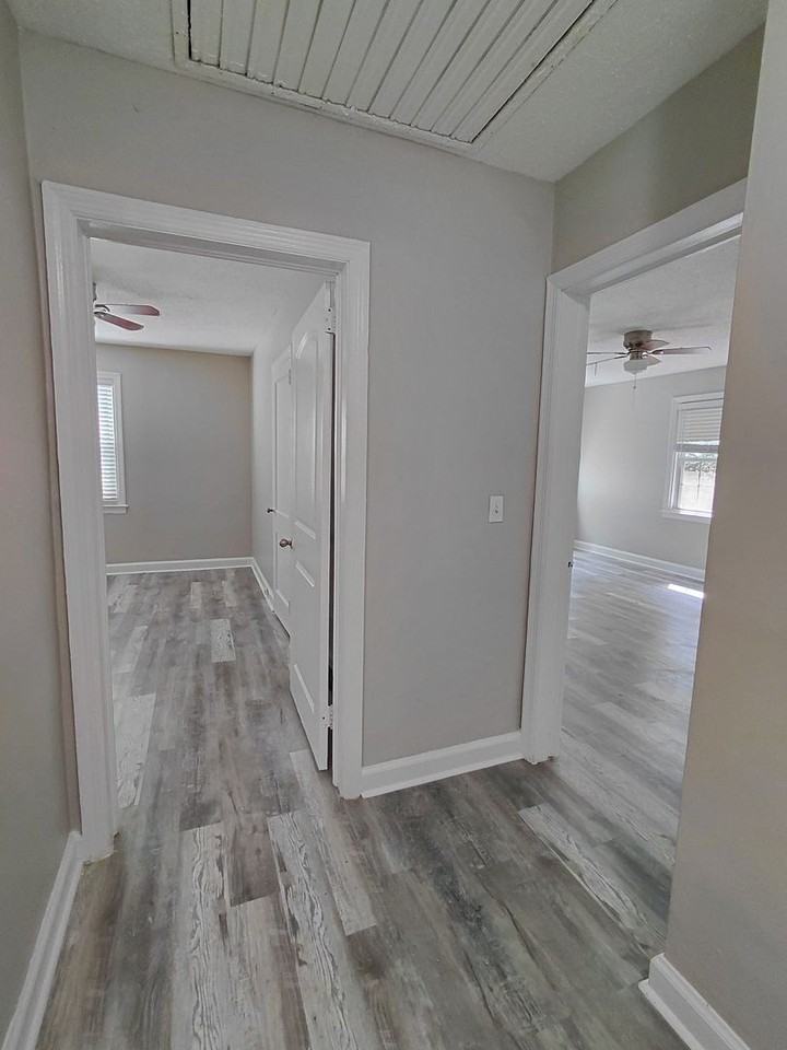 Historic Brookwood Apartments - Photo 5 of 18