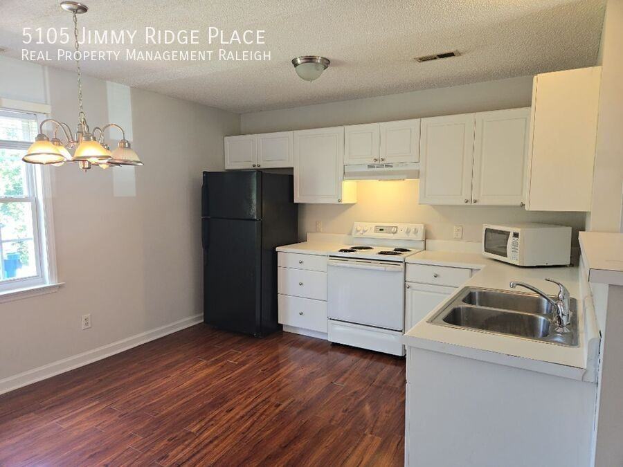 5105 Jimmy Ridge Pl - Photo 4 of 6