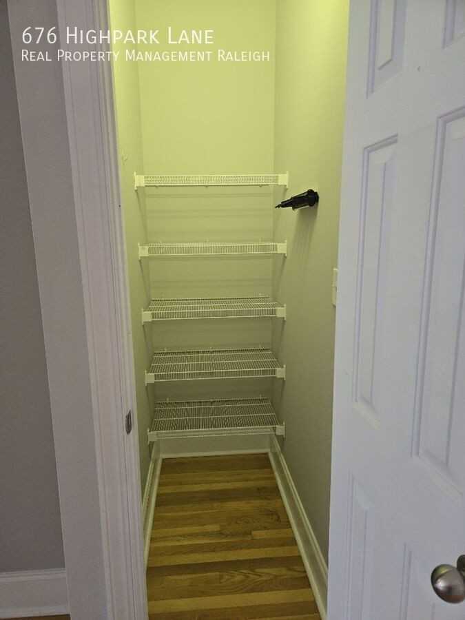 676 Highpark Ln - Photo 4 of 14
